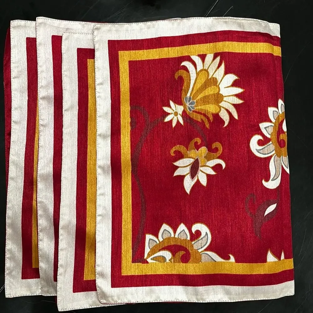 NEW Z Gallerie Silk Blend Floral Rectangular Placemats 20”x14” Set 4 Cranberry